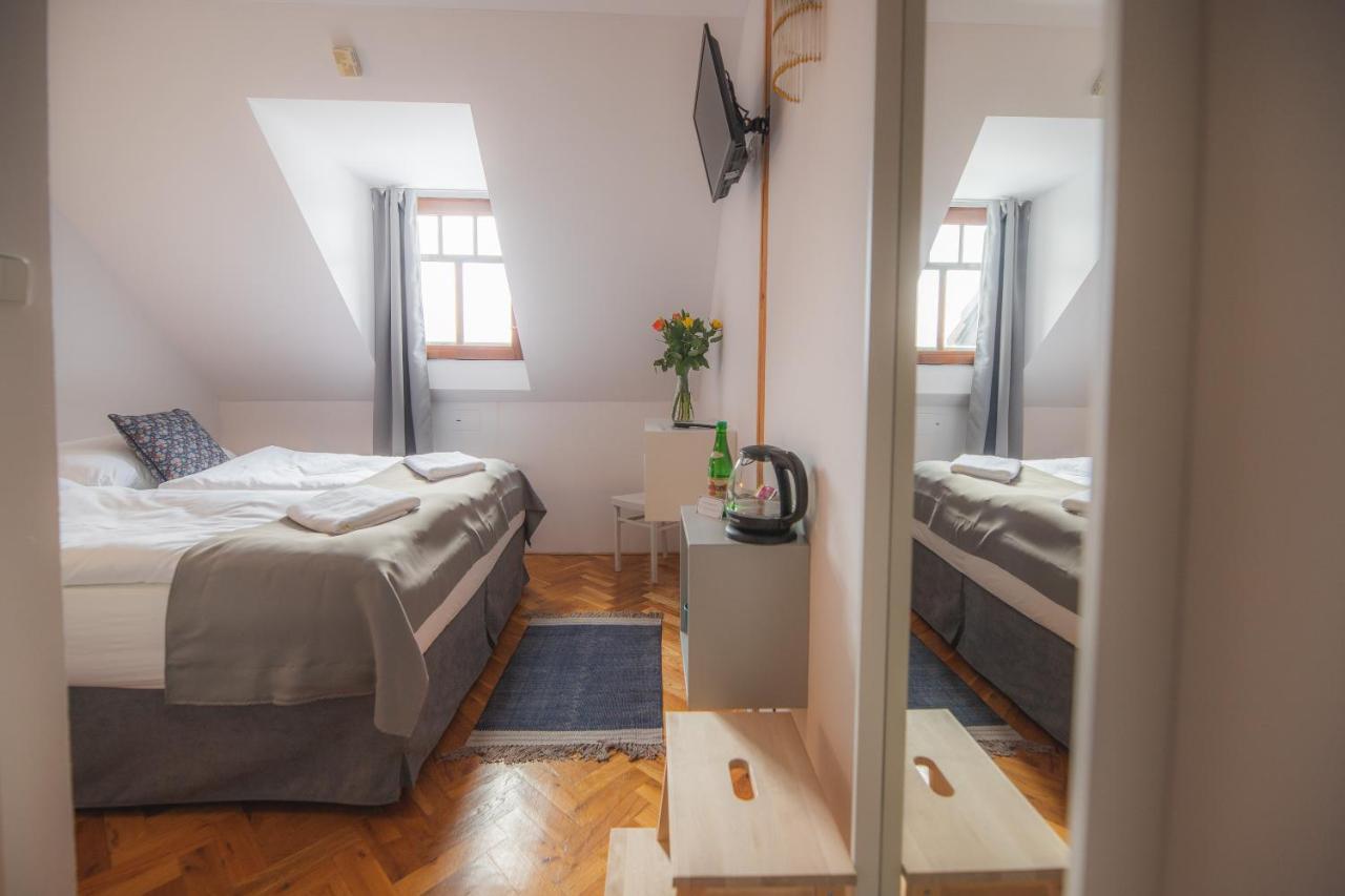 Hotel Petrin Яблонец над Нисоу Екстериор снимка