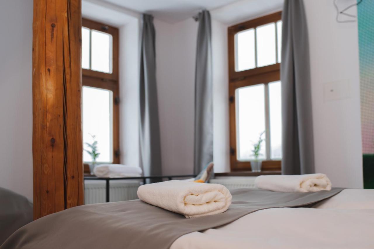 Hotel Petrin Яблонец над Нисоу Екстериор снимка