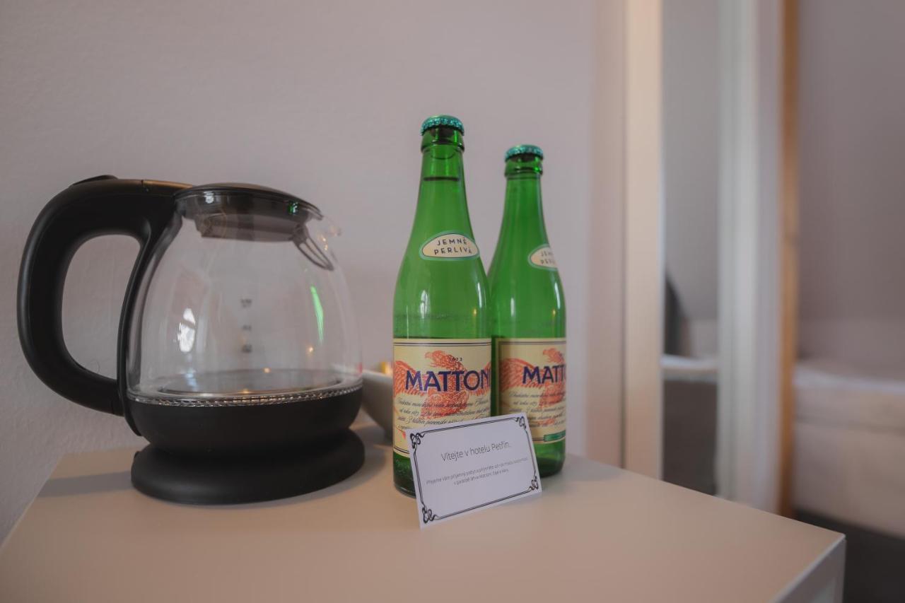 Hotel Petrin Яблонец над Нисоу Екстериор снимка